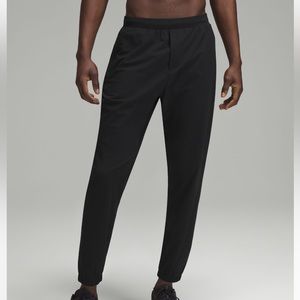 SOLD Lululemon Men’s “Surge” Jogger 30” Inseam (L) REGULAR *SOLD OUT AT LULU*